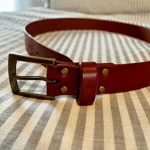Handmade Classic Men's Leather Belt in Light Brown